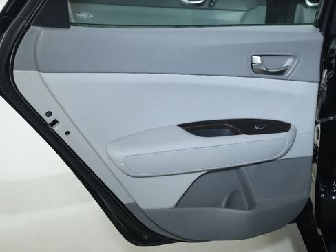 Used 2018 Kia Optima EX w/ Premium Package FWD image 13