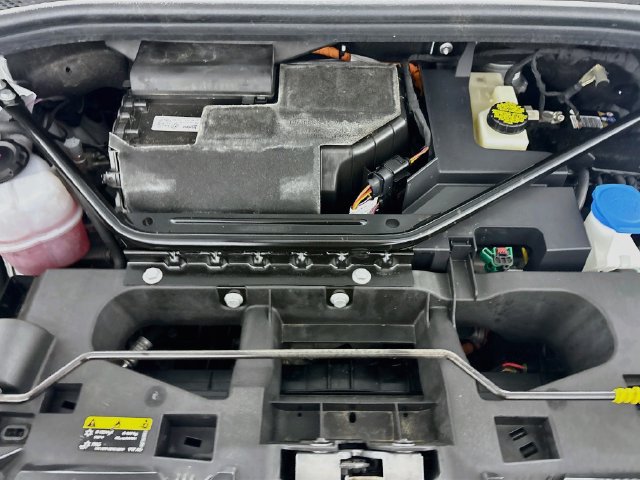 Used 2022 Volkswagen ID.4 Pro S w/ Gradient Package AWD/4WD image 32
