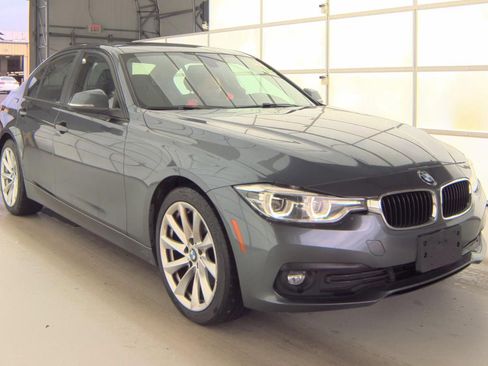 Used 2018 BMW 320i xDrive Sedan w/ Convenience Package AWD/4WD image 3