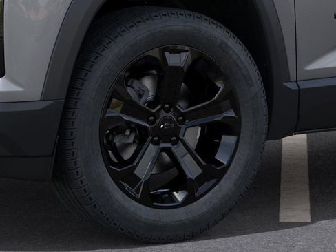 New 2026 Chevrolet Equinox LT w/ Convenience Package II FWD image 9