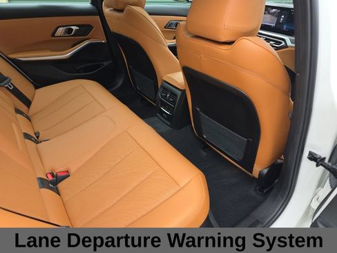Used 2023 BMW 330i xDrive Sedan w/ Premium Package AWD/4WD image 19