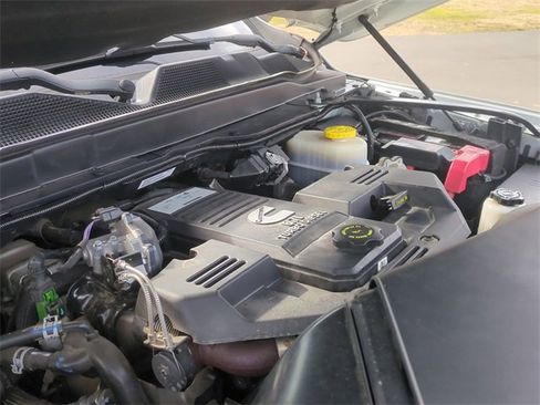 Used 2020 RAM 2500 Limited image 37