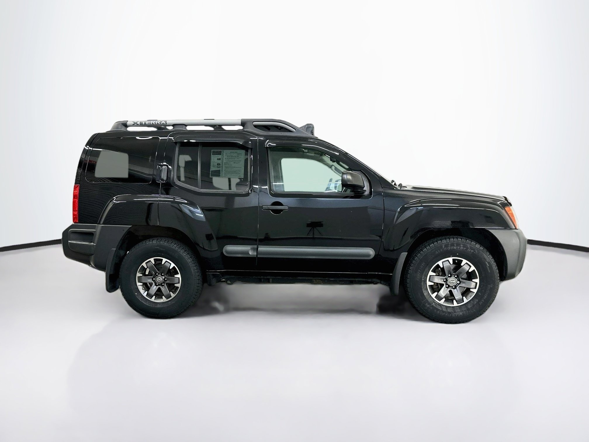 Used 2014 Nissan Xterra PRO-4X w/ Pro-4x Leather Package AWD/4WD image 10