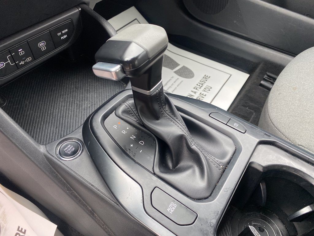 Used 2025 Kia K4 FWD image 23