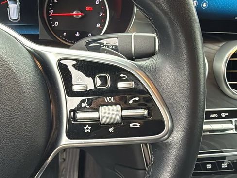 Used 2021 Mercedes-Benz GLC 300 image 22