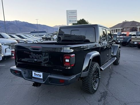 New 2025 Jeep Gladiator Sport image 6