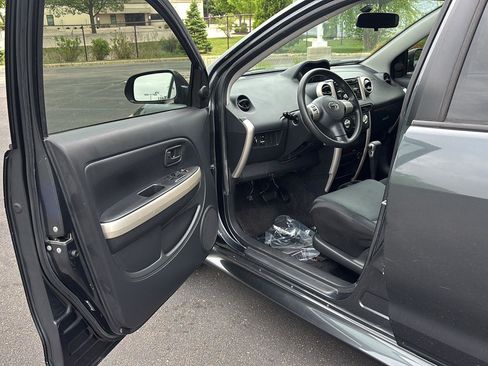 Used 2006 Scion xA FWD image 2