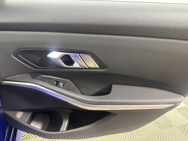 Used 2019 BMW 330i xDrive Sedan w/ M Sport Package AWD/4WD image 24