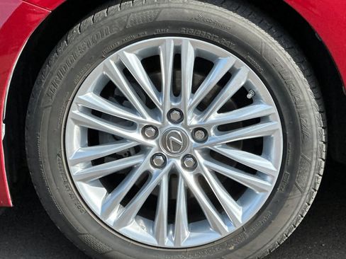 Used 2013 Lexus ES 350 w/ Luxury Pkg FWD image 26