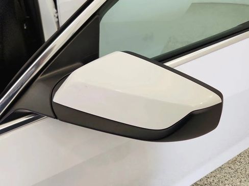 Used 2024 Chevrolet Malibu LT FWD image 35