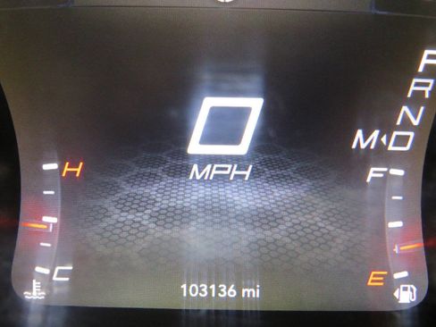 Used 2017 Dodge Charger SE image 15