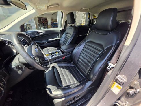 Used 2024 Ford Edge SEL AWD/4WD image 11