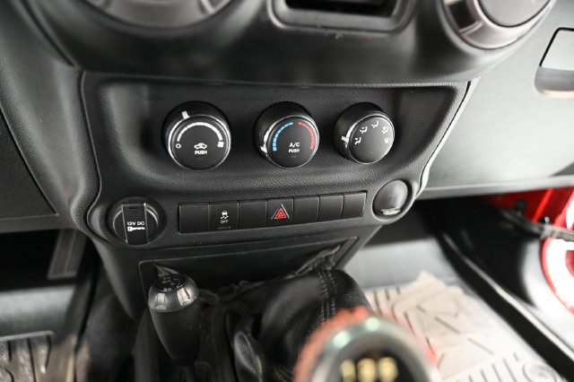 Used 2014 Jeep Wrangler Unlimited Sport AWD/4WD image 17