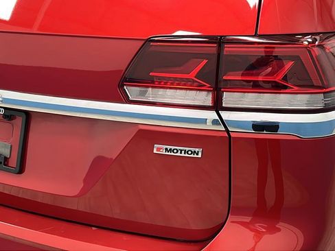 Used 2022 Volkswagen Atlas SEL image 40