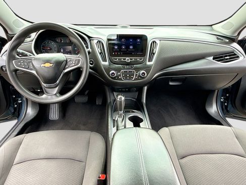 Used 2020 Chevrolet Malibu LT FWD image 3