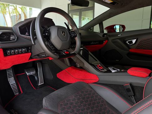 Used 2023 Lamborghini Huracan EVO RWD image 27
