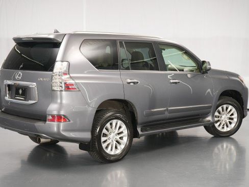 Used 2015 Lexus GX 460 w/ Premium Package AWD/4WD image 13