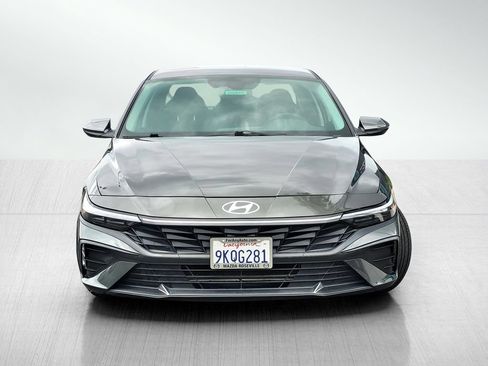 Used 2024 Hyundai Elantra SEL FWD image 2