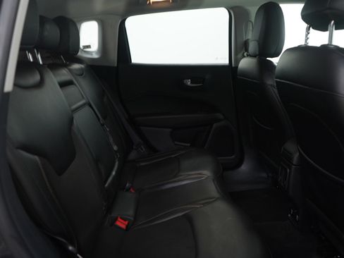 Used 2018 Jeep Compass Latitude w/ Popular Equipment Group image 12