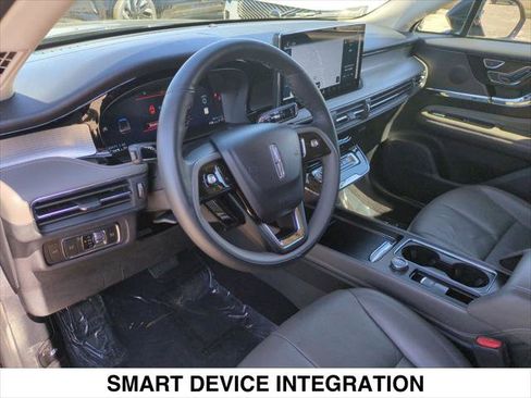 Certified 2023 Lincoln Corsair Reserve image 12