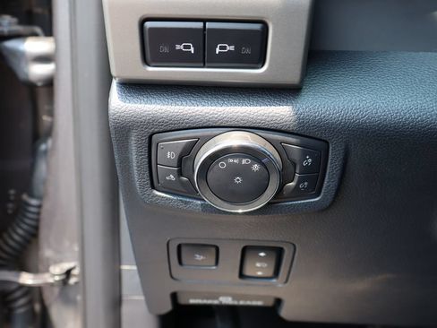 Used 2022 Ford F250 Lariat w/ Lariat Ultimate Package AWD/4WD image 38