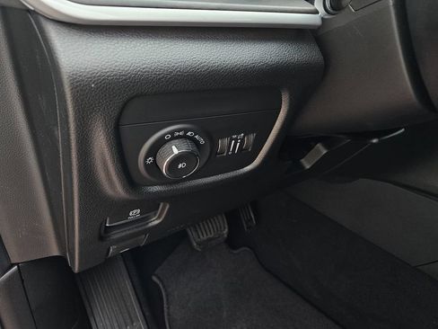 New 2026 Jeep Grand Cherokee L Limited RWD image 16