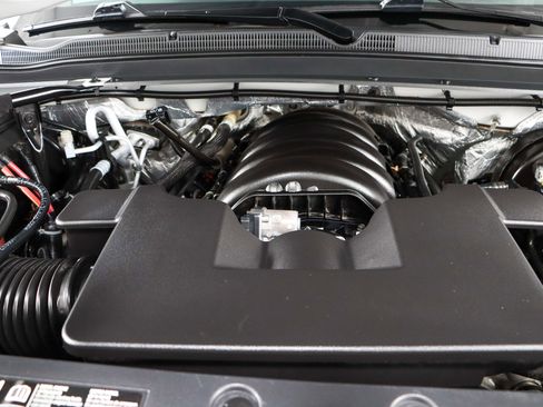 Used 2018 Chevrolet Suburban LT w/ Texas Edition Package image 37