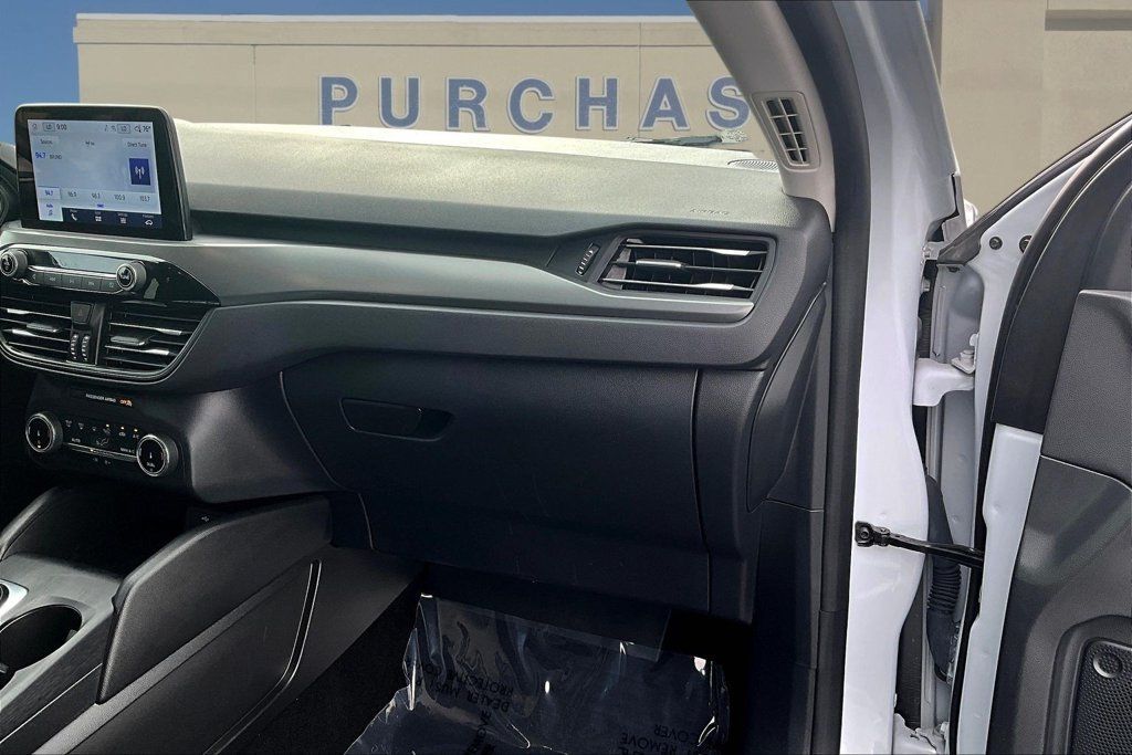 Used 2025 Ford Escape Active FWD image 28