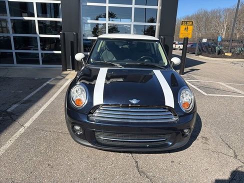 Used 2013 MINI Cooper Hardtop image 2