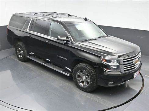 Used 2016 Chevrolet Suburban LT image 37
