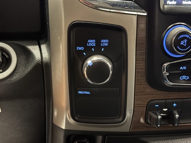 Used 2015 RAM 2500 Laramie AWD/4WD image 31
