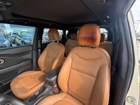 Used 2015 Kia Soul ! w/ Sun & Sound Package FWD image 22