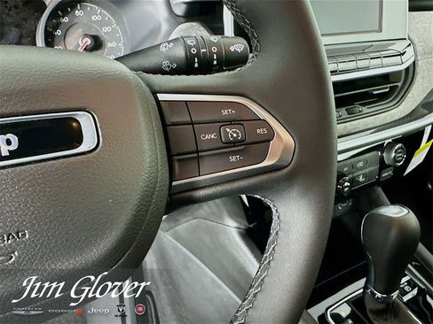 New 2026 Jeep Compass Latitude image 26