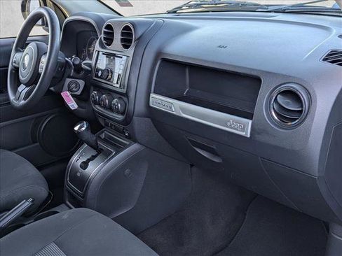 Used 2014 Jeep Compass Sport w/ Power Value Group image 19