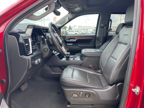 Used 2022 GMC Sierra 1500 Denali w/ Technology Package AWD/4WD image 14