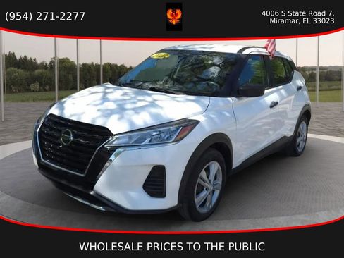 Used 2023 Nissan Kicks S FWD image 1