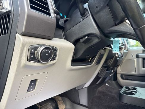 Used 2017 Ford F150 XLT w/ Equipment Group 302A Luxury RWD image 16