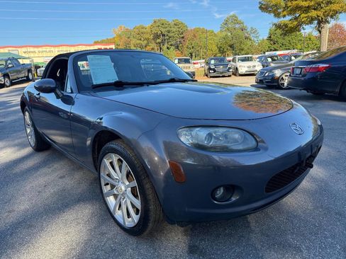 Used 2006 MAZDA MX-5 Miata Grand Touring w/ Suspension Pkg image 2