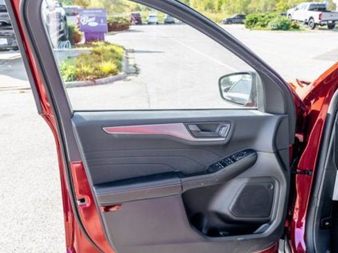 New 2026 Ford Escape Active w/ Cold Weather Package FWD image 26