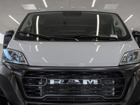 Used 2025 RAM ProMaster 2500 w/ Convenience Group FWD image 22