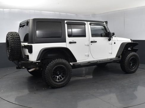 Used 2013 Jeep Wrangler Unlimited Sport AWD/4WD image 3