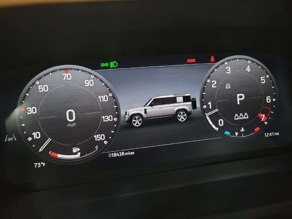 Used 2024 Land Rover Defender 110 V8 AWD/4WD image 17