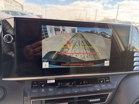 Used 2025 Toyota Camry XSE image 10