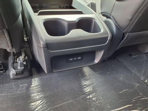 New 2026 Honda Odyssey Touring image 7