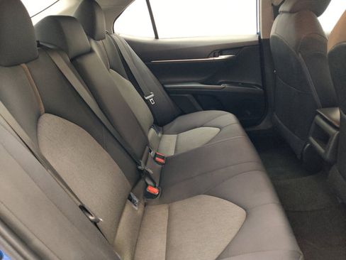 Used 2019 Toyota Camry LE FWD image 19