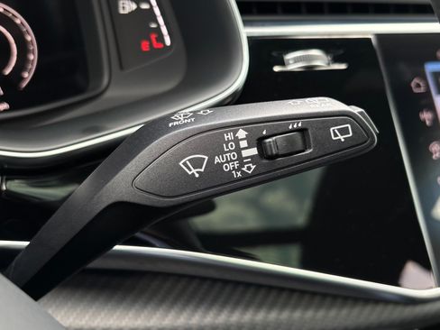 Used 2025 Audi RS Q8 performance AWD/4WD image 39