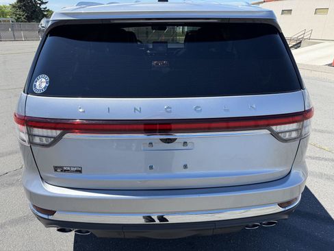 Used 2022 Lincoln Aviator Reserve w/ Equipment Group 201A AWD/4WD image 5