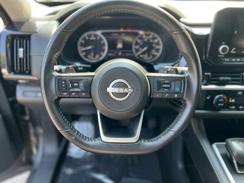 Certified 2025 Nissan Pathfinder SV AWD/4WD image 27