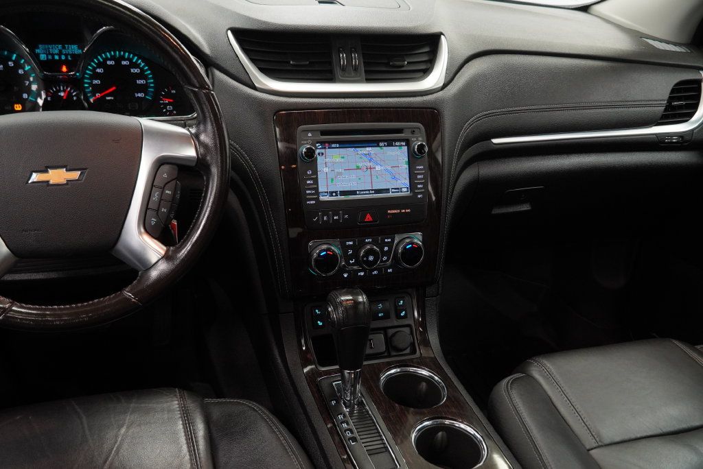 Used 2016 Chevrolet Traverse LT AWD/4WD image 16