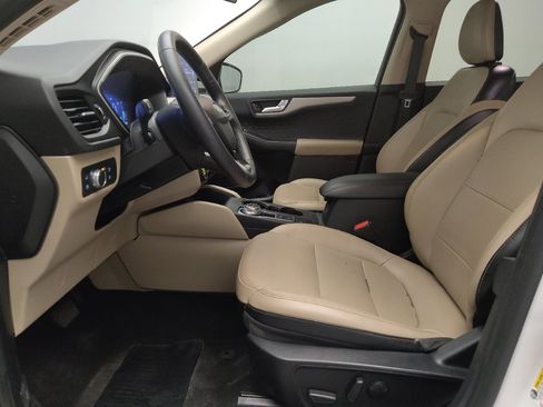 Used 2020 Ford Escape SE Sport image 17